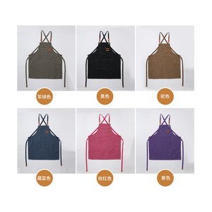 Tabliers personnalisés en toile imperméable avec logo, poches et bretelles croisées réglables pour cuisine, pâtisserie, service et café - Product Image 1