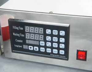 آلة تعبئة زجاجات الزيت والحليب والماء المعدني والمشروبات الكحولية والكحولية، آلة تعبئة موزع كمية السوائل GFK-280 CNC - Product Image 3