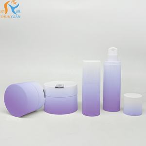 ขวดไฮโดรซอลแบบไหล่แบ<span class=keywords><strong>น</strong></span> 50/100 กรัม 30/50 มล. สำหรับ<span class=keywords><strong>โลชั่น</strong></span>เครื่องสำอางและน้ำยาล้างเครื่องสำอาง ขวดปั๊มสุญญากาศพลาสติก PP พร้อมสีตามสั่ง - Product Image 3