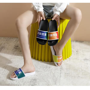 YY986 Custom Design Hausschuhe mit Logo Männer bedruckte Hausschuhe Pvc Schuhe Folien Custom Logo Sandale Custom Hausschuhe für <span class=keywords><strong>Promo</strong></span> - Product Image 4