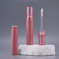 Emballage de rouge à lèvres liquide en plastique 5,2 ml, tube de gloss à lèvres transparent personnalisé avec logo, couvercle translucide rose pastel clair