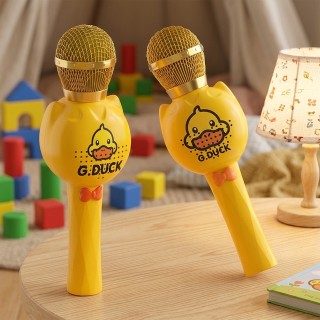 High Quality Portable Outdoor Kids Wireless DC Karaoke Microphone BT Handheld Speaker for Home Singing Party Activities OEM