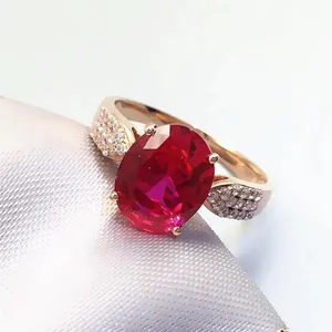 Anello in pietra rossa ovale intarsiato in oro rosa viola per l'apertura dell'oro colorato di lusso leggero di moda femminile