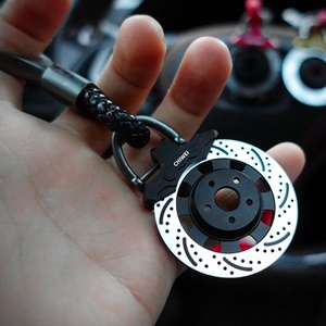พวงกุญแจรถเชือกหนังสำหรับคนรักรถของขวัญส่งเสริมการขายธุรกิจแบบสุดสร้างสรรค์พวงกุญแจแบรนด์รถเชือกเบรคโลหะสำหรับคริสต์มาสของขวัญส่งเสริมการขาย - Product Image 3
