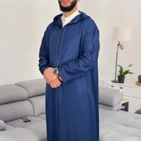 Vêtement nord-africain polyvalent largement porté dans toute la région Maroc Djellaba traditionnel à capuche