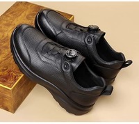 Nouvelles chaussures de marche noires pour hommes, design luxueux, cuir PUe, chaussures de jogging tendance, meilleure qualité