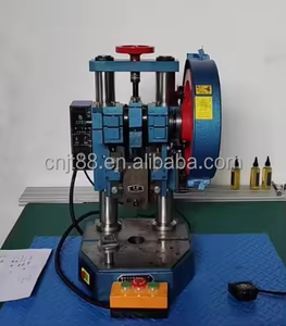Piccola Macchina Semiautomatica per Taglio di Carte, Fustellatrice Elettrica a Doppia Colonna per Carte PVC con Componenti Centrali a Pompa - Product Image 3