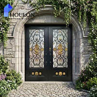 Porte en fer forgé sélectionnée par Architectural Digest, design primé, porte primée par le Design Award.