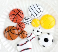 Mini maison de poupée en résine peinte à la main, écologique, en gros, pour la simulation de demi-terrain de basket-ball et de football, jouet DIY pour coque de téléphone portable
