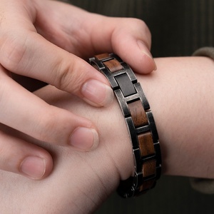 En gros Mode Vintage Personnalisé Hommes Bracelet En Bois Charme Naturel À La Main En Acier Inoxydable Bracelet En Bois Hommes - Product Image 6