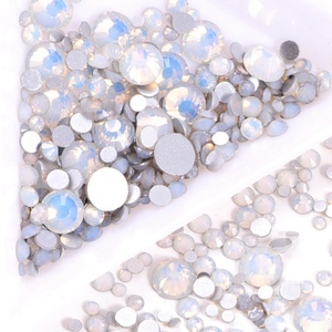 Oleeya Factory Vente en gros en vrac SS3-SS20 14400 pièces Strass en verre à dos plat couleurs opale pour nail art - Product Image 4