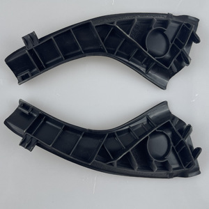 Toyota RAV4 Oil Sump Plate <b>Plug</b> 53867-42012 53866-42012 PP Material For 2006-2012 Models - Product Image 4