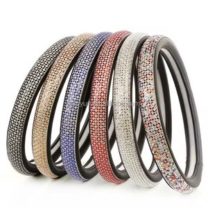 Venta al por mayor de fábrica, cubierta completa para <span class=keywords><strong>mujer</strong></span>, brillo brillante, cubierta para <span class=keywords><strong>volante</strong></span> de coche <span class=keywords><strong>con</strong></span> diamantes brillantes <span class=keywords><strong>con</strong></span> piedras Rojas negras - Product Image 4