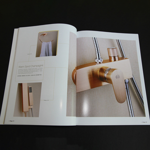 Catalogue et brochure de mode de luxe, magazine personnalisé imprimé avec papier couché finition brillante/mate pour <span class=keywords><strong>les</strong></span> entreprises - Product Image 5