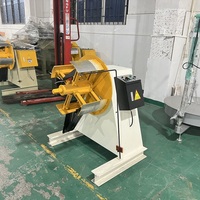 Máquina Enderezadora de Metal de Alta Resistencia con Alimentador y Desenrollador de Correas de Acero Ajustables para Procesamiento de Chapa Metálica
