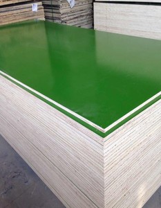 Panneau de contreplaqué filmé PVC vert 18 mm 4*8 pieds, contreplaqué stratifié 12 mm pour la <span class=keywords><strong>construction</strong></span> en <span class=keywords><strong>bois</strong></span> et les panneaux en béton - Product Image 4