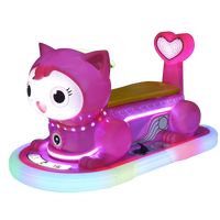 Voitures tamponneuses électriques manèges au parc d'attractions extérieur et intérieur enfants et adultes Dodgem alimenté par batterie adorable tour de chat