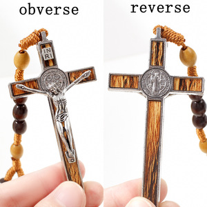 Chapelet catholique fait main pour unisexe, perles en bois lisses avec crucifix détaillé pour la <span class=keywords><strong>prière</strong></span>, première <span class=keywords><strong>communion</strong></span>, baptême, confirmation - Product Image 4