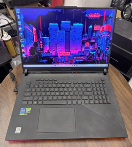 Portátil para Juegos SCAR 18 Original de Asus, I9 14900HX RX4080 32+1TB, Portátil de Juegos Usado - Product Image 1