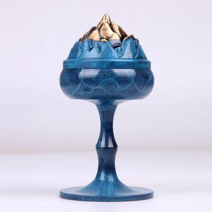 Brûleur d'encens en cuivre émaillé Tongpu Craftsman, style zen classique chinois pour la maison - Product Image 1