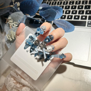 Lujo estilo largo <span class=keywords><strong>rosas</strong></span> azules cubierta completa no tóxico puro hecho a mano armadura con nicho ojos de gato patrón cuadrado 10 Uds <span class=keywords><strong>uñas</strong></span> de dedo - Product Image 4