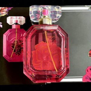 Unique Gift Ladies: 5 Thoughtful & Unexpected Picks for Her