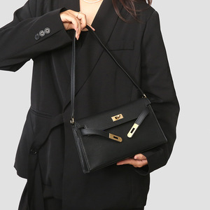 Sac à bandoulière en cuir véritable pour femme avec fermeture à cadenas, mode automne, bandoulière simple, motif croisé, autre type - Product Image 4