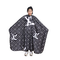 RBW9531 Outils de coiffeur Motif de coupe de cheveux Tissu Cape de coiffeur Capes de coiffeur pour salon
