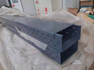 Chemins de câbles OEM professionnels Chemins de câbles perforés en treillis métallique en acier inoxydable à faible coût pour l'extérieur Type de <span class=keywords><strong>cablofil</strong></span> droit - Product Image 2