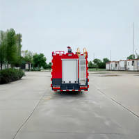Nouveau camion de lutte contre l'incendie compact Dongfeng 4x2 diesel, réservoir d'eau en acier inoxydable, pompe haute pression, équipement de sauvetage et de sécurité, 15m