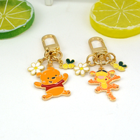 Porte-clés personnalisés avec logo, en émail souple de luxe, souvenirs d'entreprise, emballage personnalisé, dessin animé Tigger Winnie l'ourson, en métal zinc