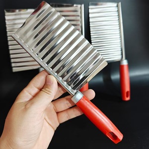 Coupe-légumes multifonctionnel pour la cuisine, coupe-pommes de terre ondulées, coupe-légumes en bandes en acier inoxydable, couteau à frites et à pommes de terre. - Product Image 4