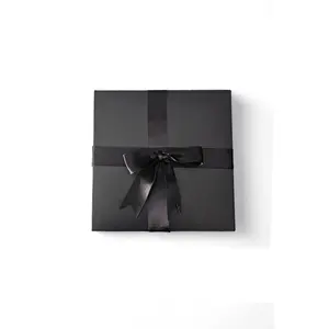 กล่องของขวัญสีดำเปล่าพร้อมริบบิ้นสีขาวสำหรับการมอบของขวัญแบบส่วนตัว - Product Image 4