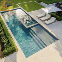 Spa jacuzzi modulaire en fibre de verre de grande taille, sur mesure, pour hôtel, avec parasol, pour piscine de luxe et de loisirs.