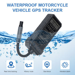 EC35 Trackerking 2G+4G Apto para coches y motocicletas Clasificación de impermeabilidad IP68 Rastreo en tiempo real Corte remoto de combustible y energía - Product Image 3