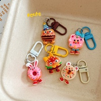 Figurines d'expressions de dessins animés de haute qualité, porte-clés personnalisés en résine, pendentifs porte-clés en résine, breloques porte-clés en résine en gros