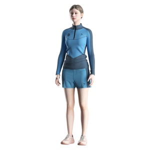 Ensemble d'entraînement de lutte pour femmes et filles : haut à manches longues zippé et short respirant et extensible - Product Image 5