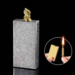 Offre spéciale, briquets rechargeables au kérosène assortis à des briquets assortis avec logo personnalisé pour cigarettes d'extérieur - Product Image 6