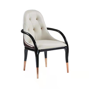 Italie Turri Chaise de salle à manger en cuir à cadre en bois massif de luxe pour la maison Hôtel Bar Design contemporain - Product Image 2