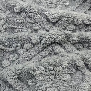 Phổ Biến Thiết Kế Tùy Chỉnh Mô Hình Màu Sắc 250gsm 100% Polyester Sherpa Jacquard Lông Cừu Vải Cho Chăn - Product Image 4
