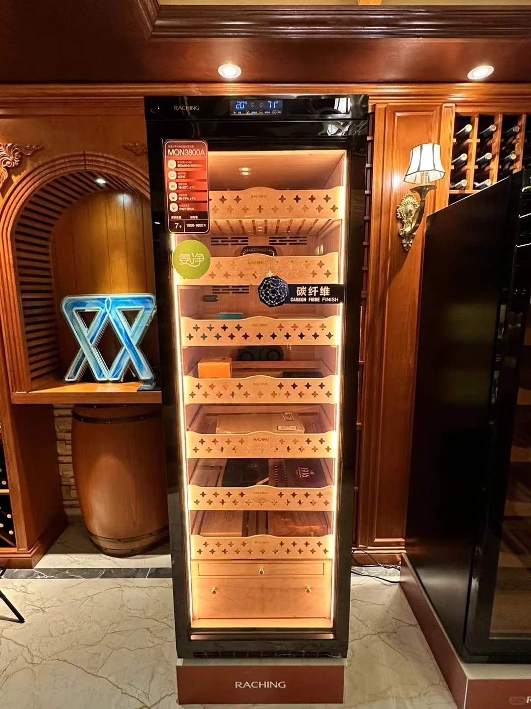 ヒュミドールキャビネットシガーキャビネット定温保湿杉の木の棚
