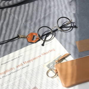 Cordon de lunettes en cuir de style coréen, frais et mignon, pour enfants, portable, pour ranger les lunettes de soleil - Product Image 2