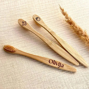 Brosse à dents en bois personnalisée Uionen avec texte gravé, brosse à dents de voyage tendance pour la famille, cadeau créatif pour les amis et la famille - Product Image 4