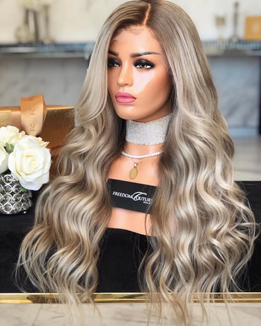 Hot Sale Fashion Curly Synthetic Wigs Silver Grey Ombre High Quality Hair Wigs For White Women