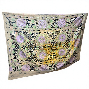 Colcha Tradicional Floral Suzani Kantha Hecha a Mano, 100% Algodón Transpirable, Cubrecama Bordado, Textil Artesanal - Product Image 4