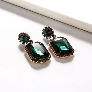 Pendientes de Botón Geométricos Clásicos Chapados en Oro con Cristales Cuadrados de Varios Colores, para Mujer, Estilo Cristiano, de Lujo, para Boda - Product Image 3