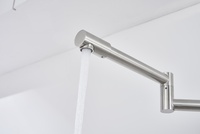 Robinet de cuisine mural moderne et flexible en acier inoxydable 304 brossé, avec pulvérisateur bidet pliable à double articulation et débit élevé pour