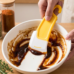 Grattoir en silicone avec crochet de suspension, outil de nettoyage de vaisselle anti-rayures pour la graisse, la pâte et la préparation culinaire à la maison et au restaurant - Product Image 4