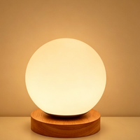 Lampe de table globe en bois massif rechargeable, commande tactile, LED dimmable, veilleuse USB - Lumière ambiante chaude pour usage intérieur et extérieur
