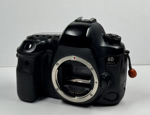 กล้องถ่ายภาพเชิงพาณิชย์ระดับเริ่มต้น 90% ใหม่ EO/S 6D Mark II 26.2 MP ฟูลเฟรม - Product Image 1